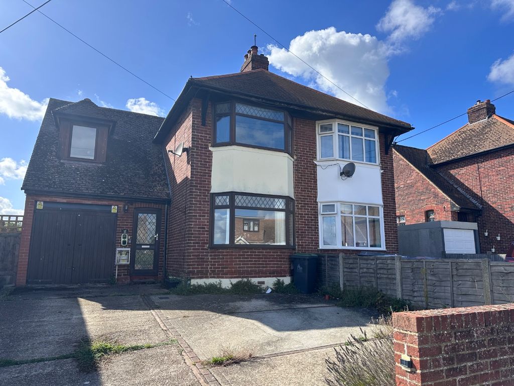 Property photo 1 of 12 4543130