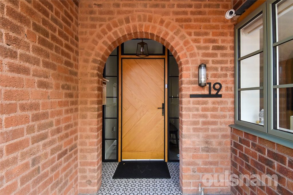 Property photo 2 of 27 Picture No. 02