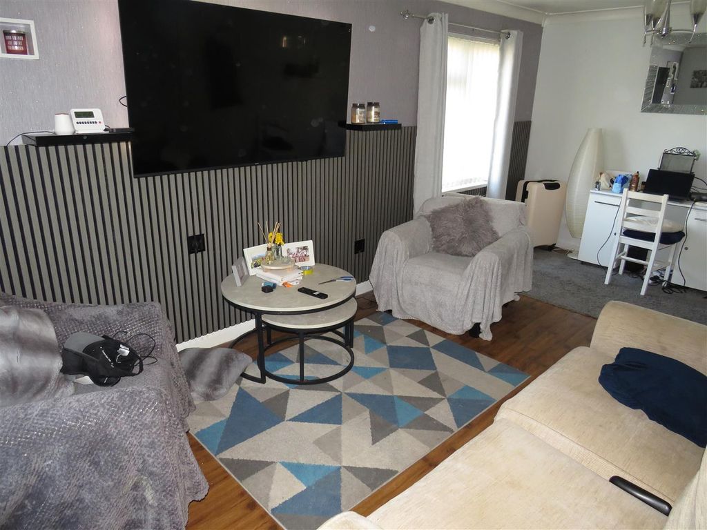 Property photo 3 of 7 Img_1752.Jpg