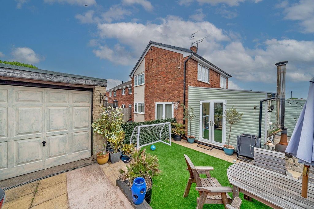 Property photo 3 of 30