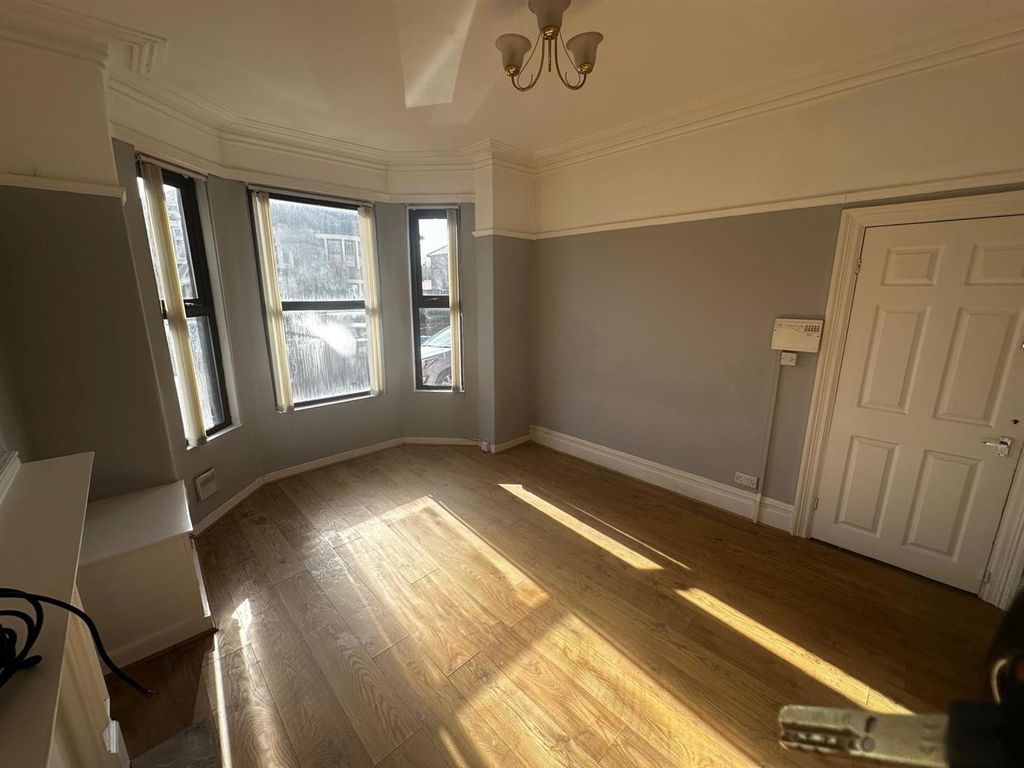 Property photo 2 of 11 11.Jpg