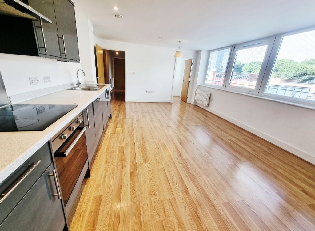 Property photo 1 of 8 Kitchen / Living