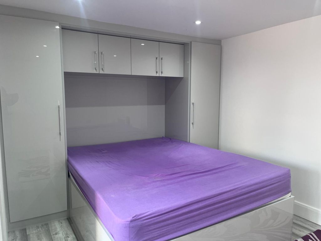 Property photo 1 of 3