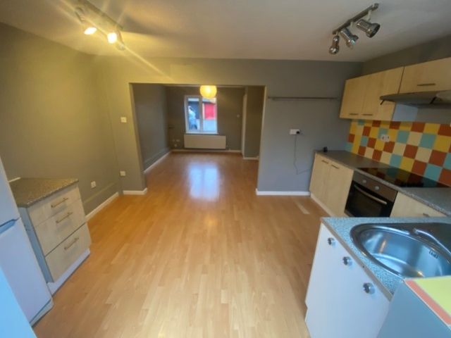 Property photo 3 of 12 Img_6105