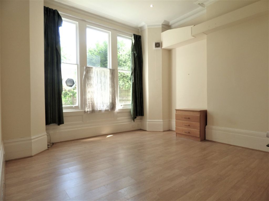 Property photo 2 of 4 Picture No. 13