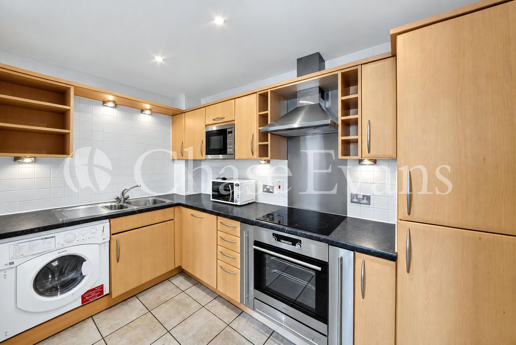 Property photo 2 of 16 Kitchen