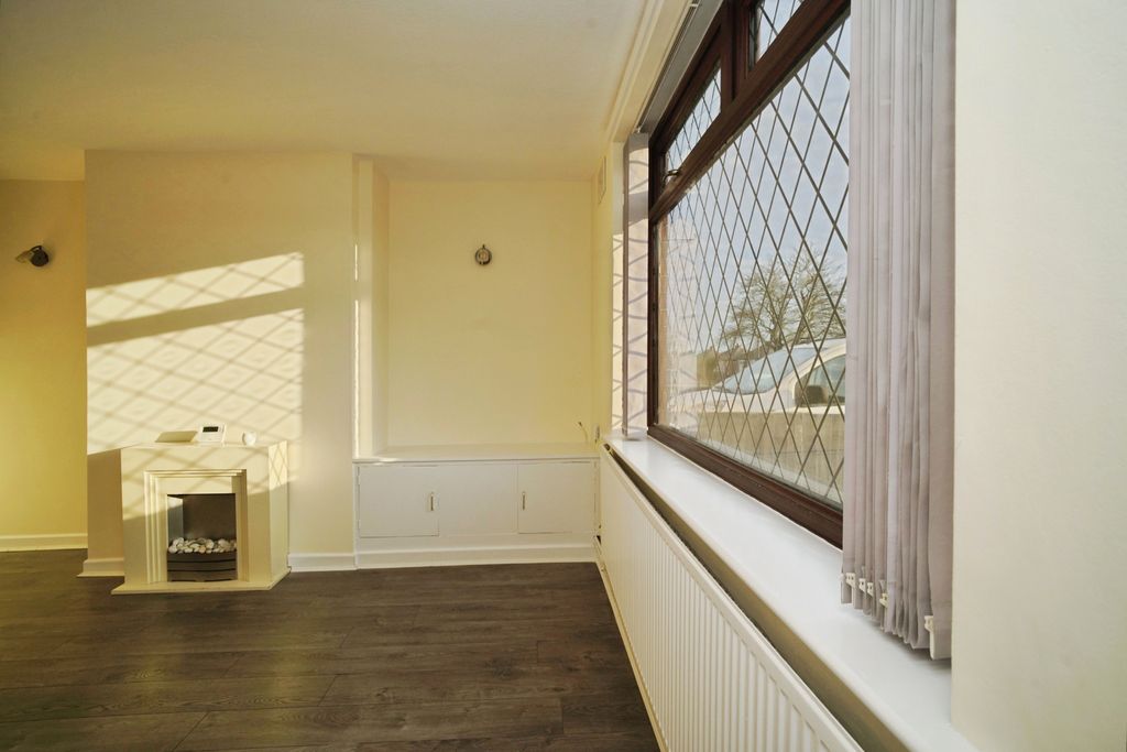 Property photo 2 of 19 Dsc00026