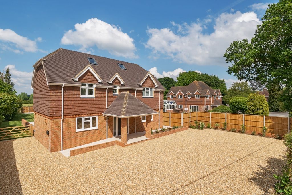 Property photo 3 of 14