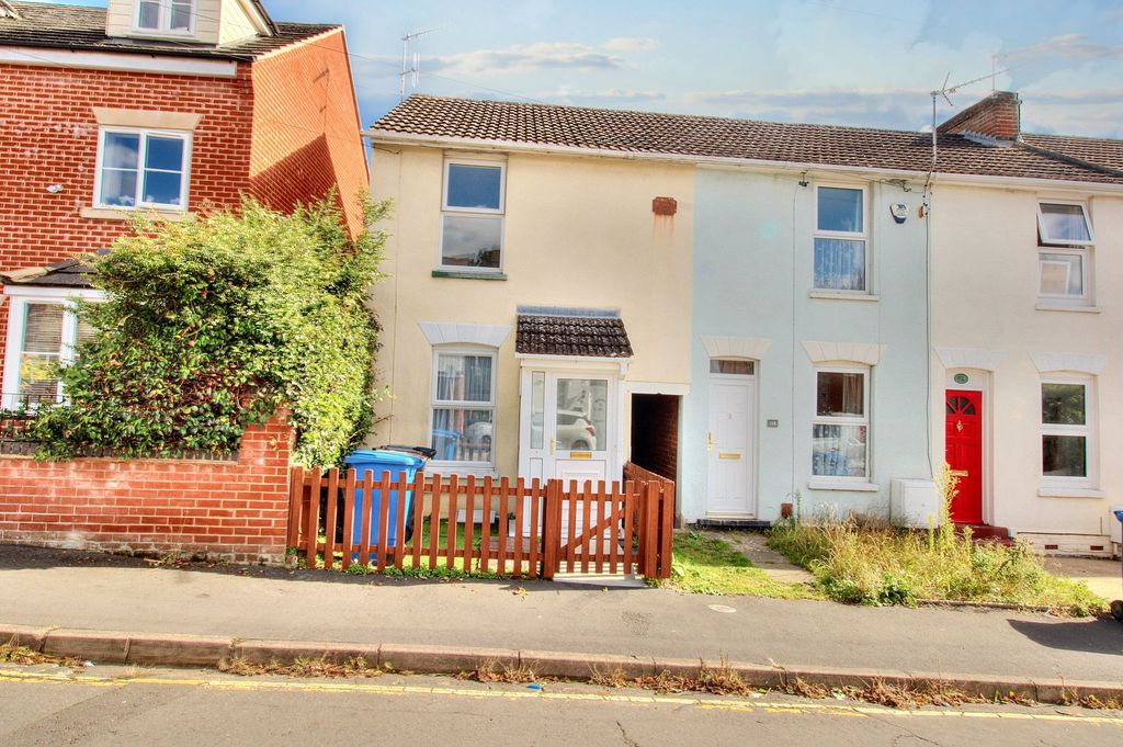 Property photo 1 of 12