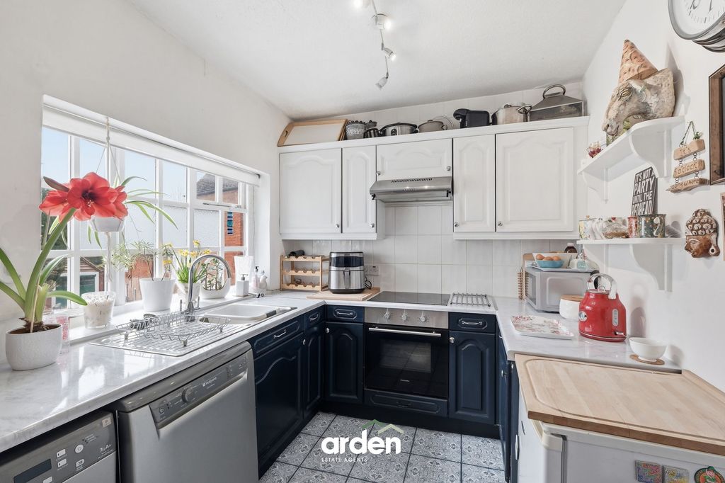 Property photo 2 of 8