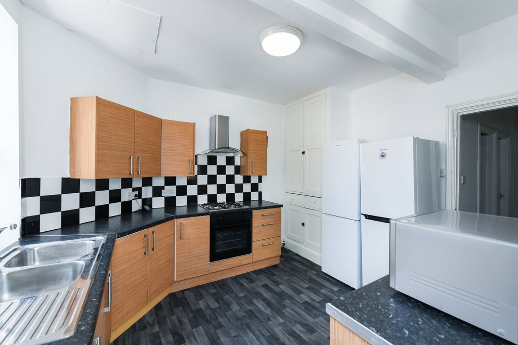 Property photo 3 of 8 Picture No. 58