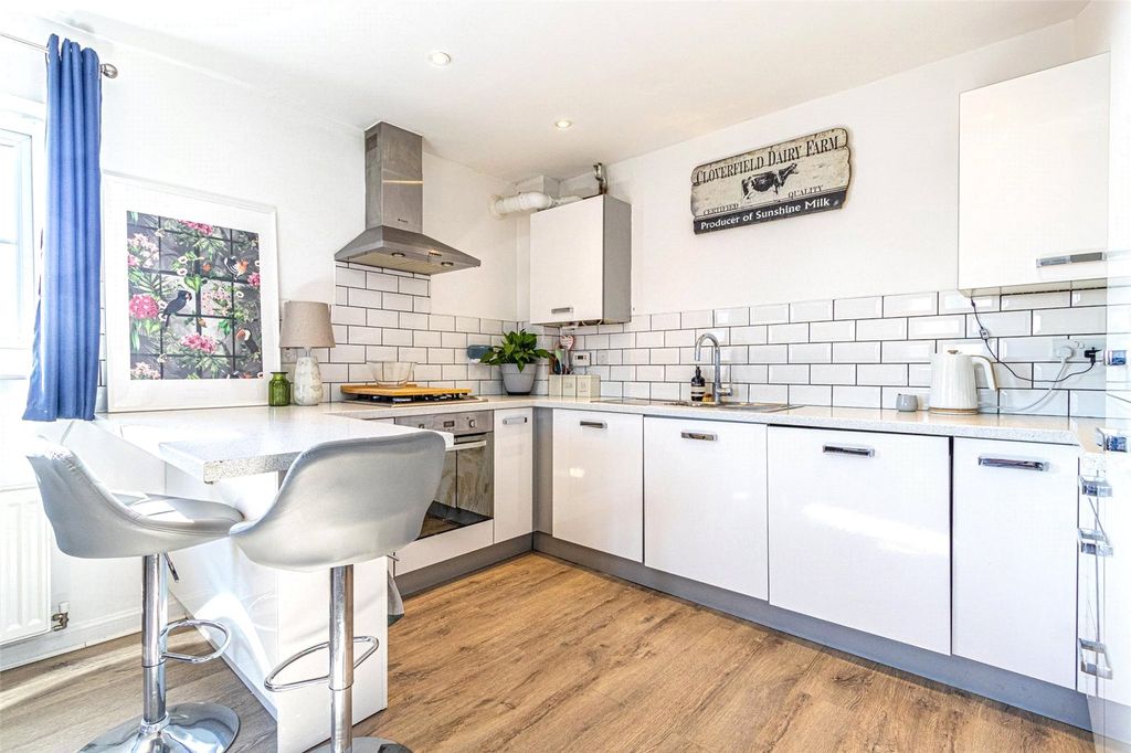 Property photo 3 of 12 Picture No. 04