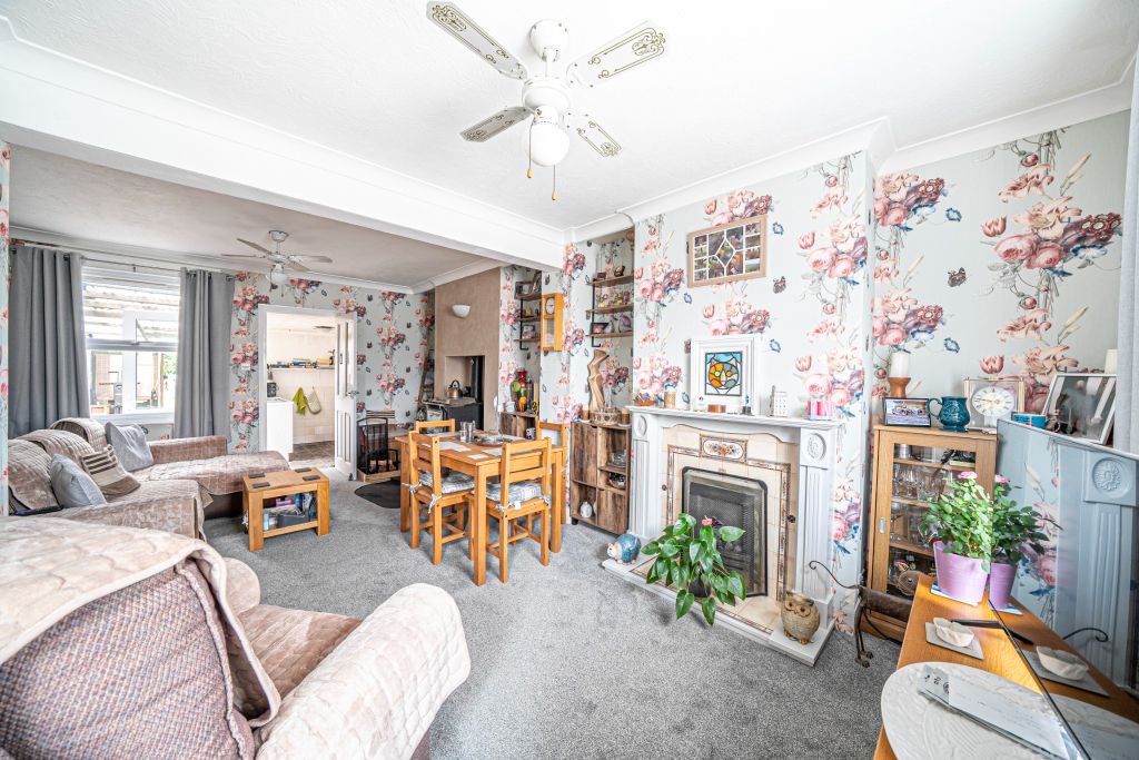Property photo 3 of 21