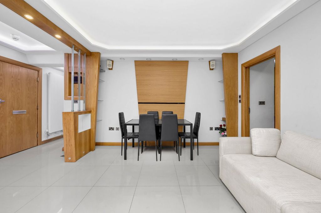 Property photo 3 of 12 Picture No. 64