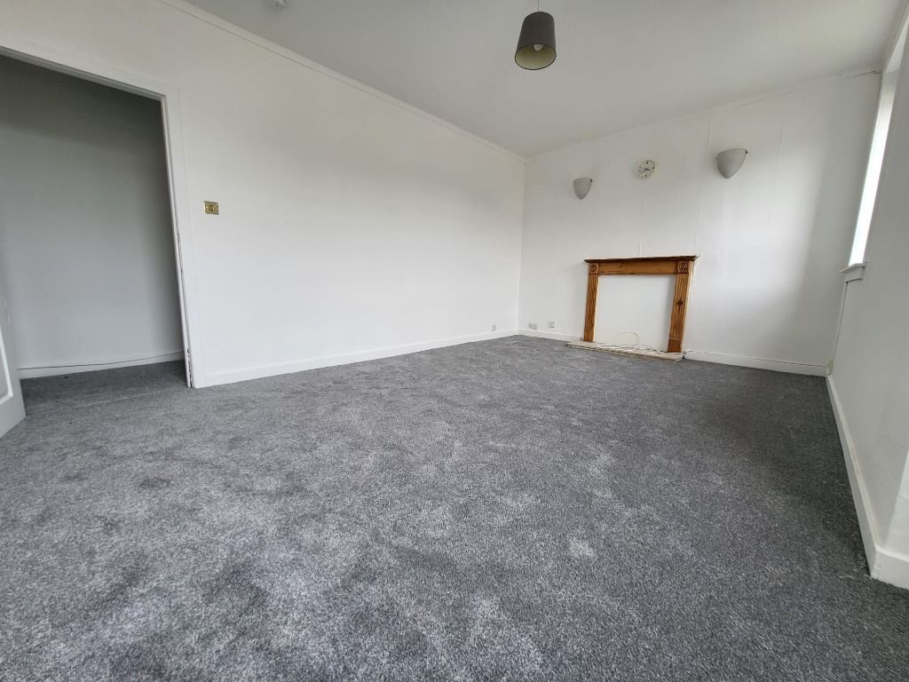 Property photo 3 of 11 Photo 3