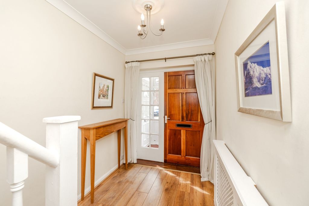 Property photo 3 of 22 8Slingsbygardens-Highheaton-Ne77Rx-10
