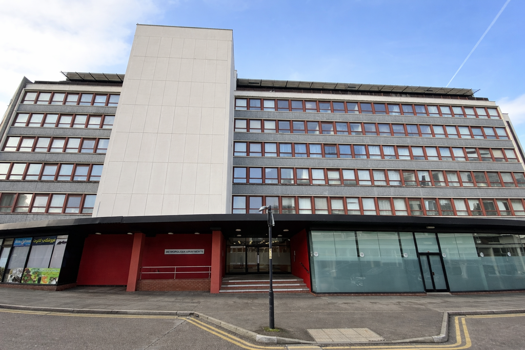 Property photo 1 of 7 Front