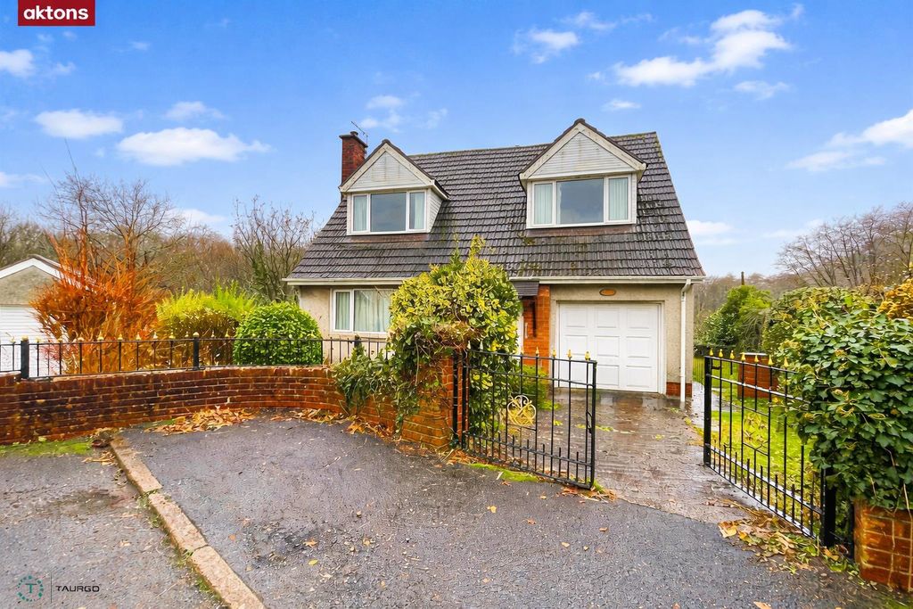 Property photo 1 of 23 Front Photo.Png