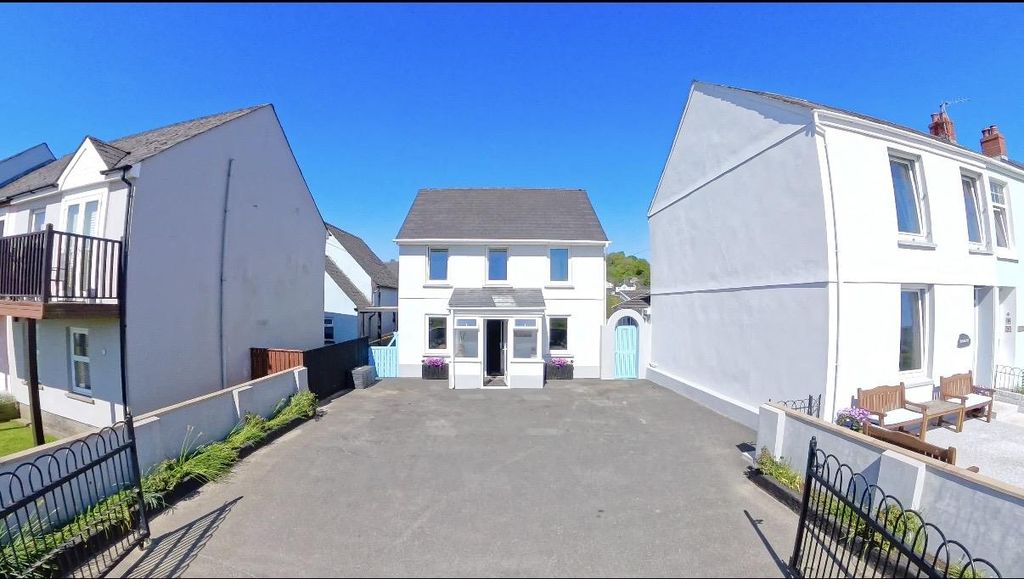 Property photo 2 of 49 Ty’R Haf, Llansteffan