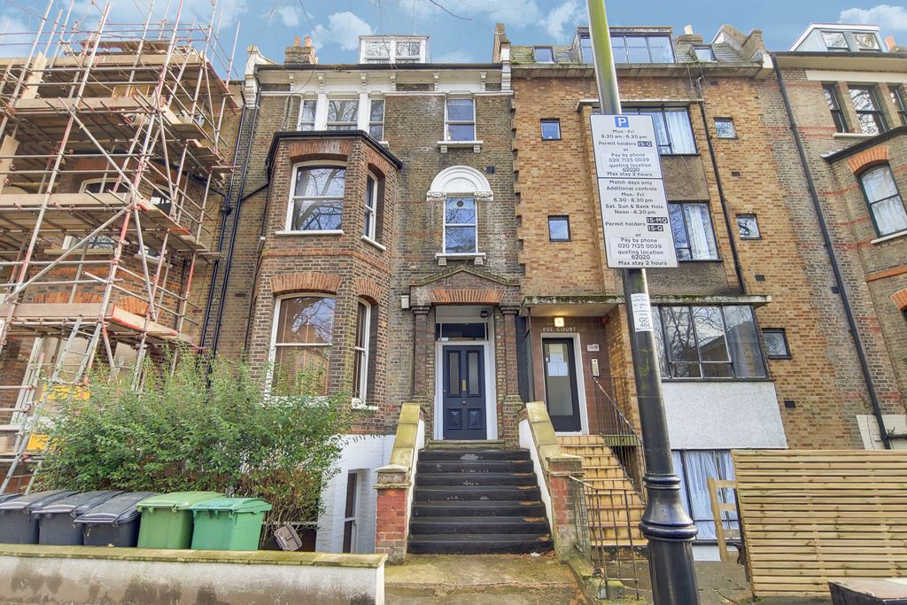 Property photo 3 of 11