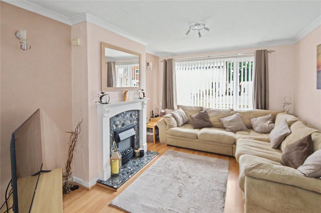 Property photo 2 of 14 Picture No. 08