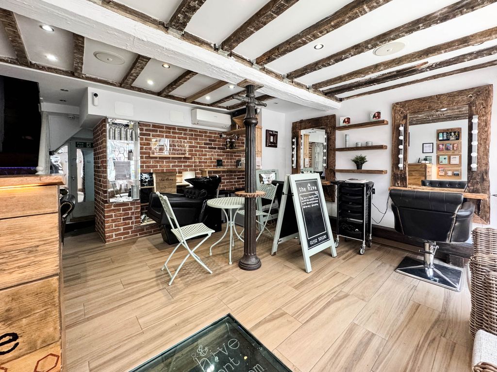 Property photo 2 of 14 G