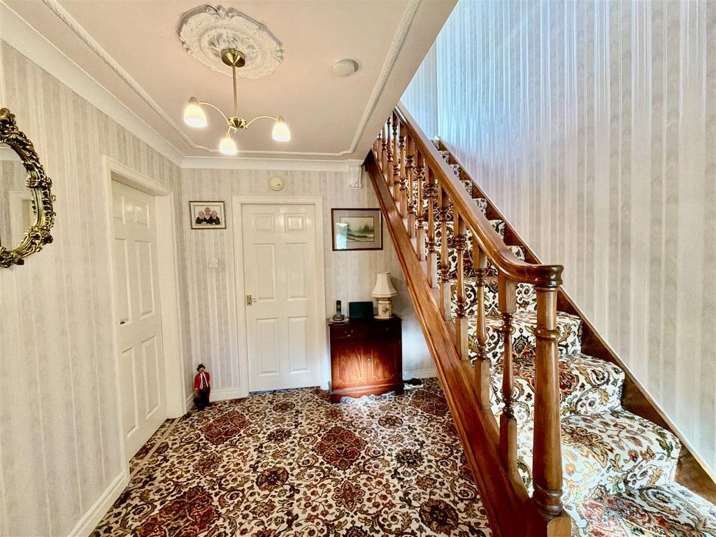 Property photo 2 of 16 Dji_20251202_115428_844.Jpeg