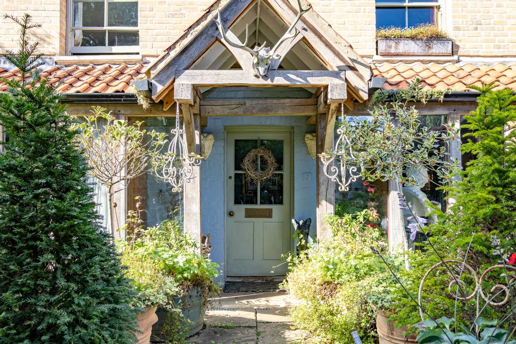 Property photo 3 of 56 4370616