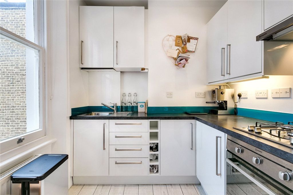 Property photo 2 of 5