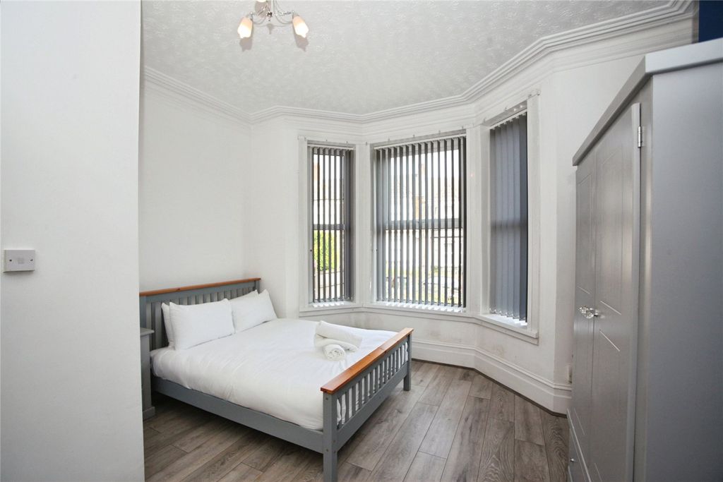 Property photo 1 of 16 Bedroom
