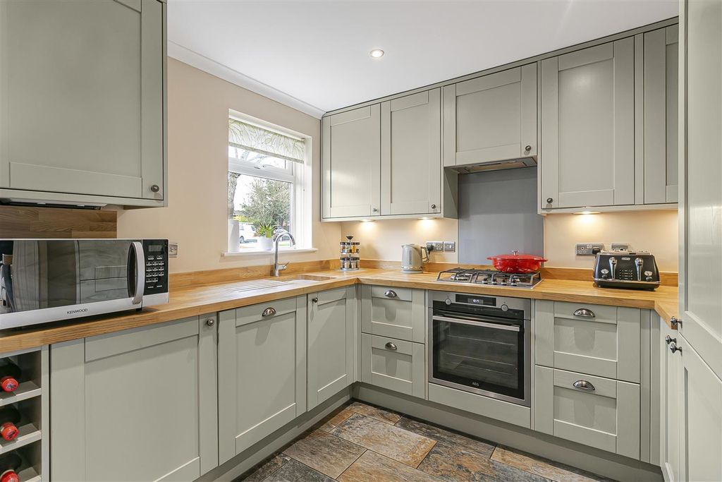 Property photo 1 of 10 22_75641.Jpg