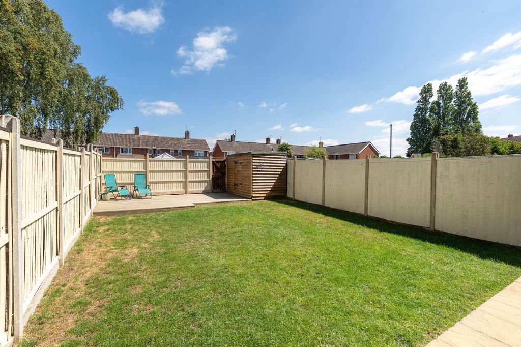 Property photo 2 of 24