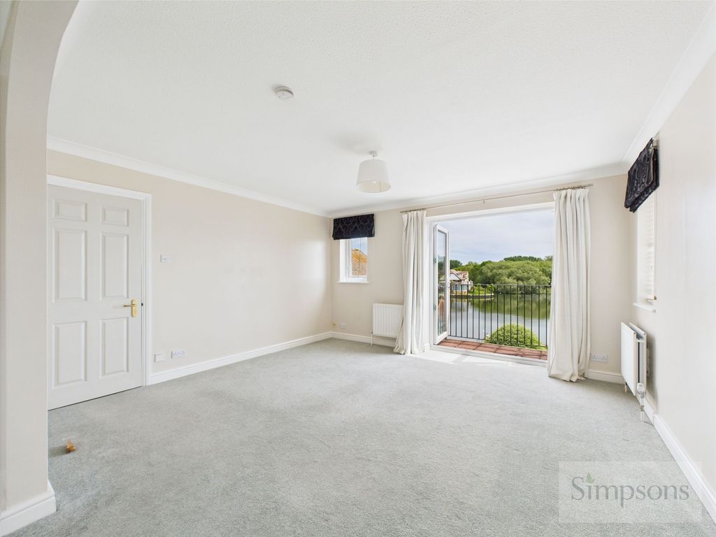 Property photo 3 of 11