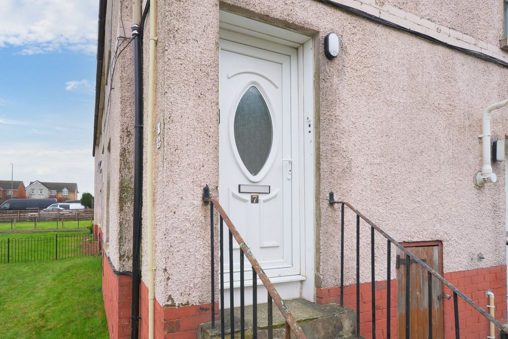 Property photo 3 of 24