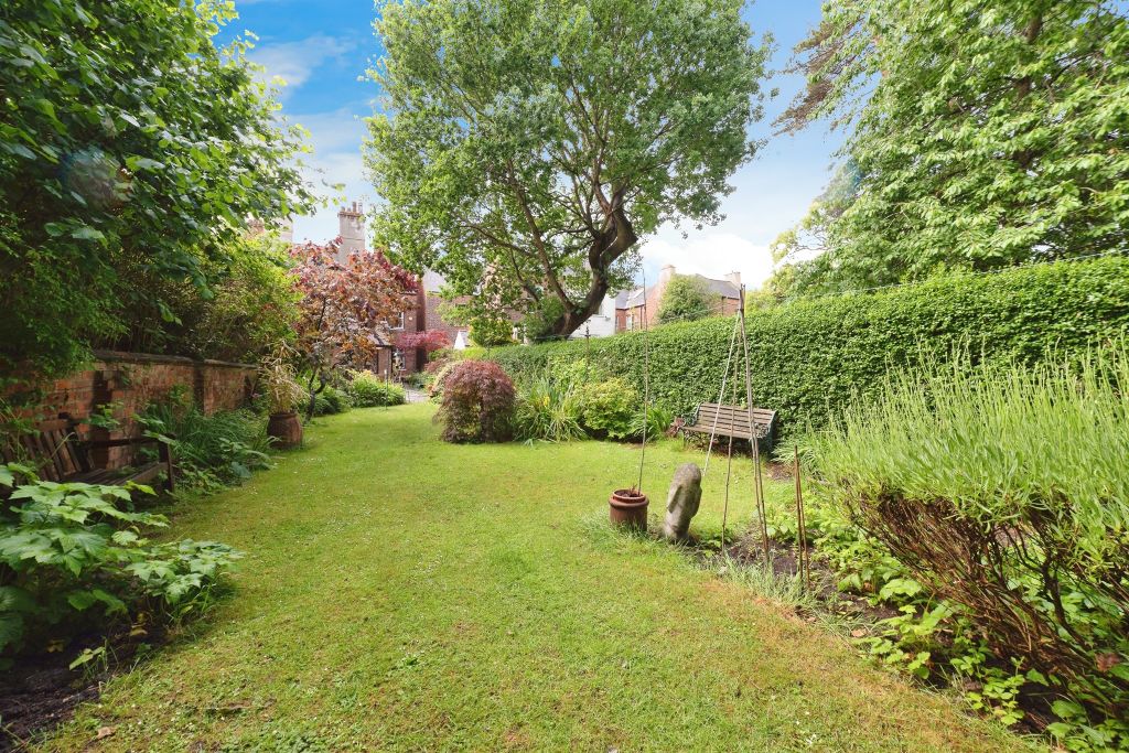 Property photo 1 of 21