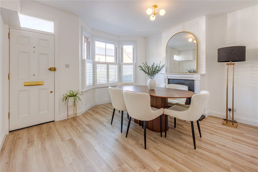 Property photo 3 of 30 Picture No. 05