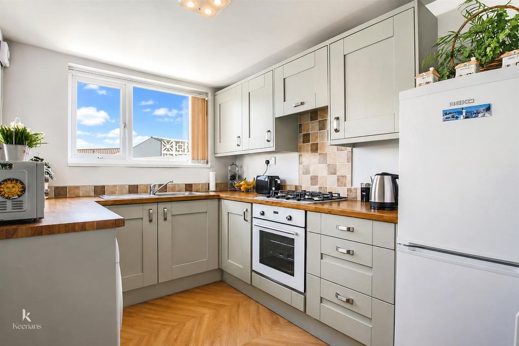 Property photo 2 of 18 3.Jpg