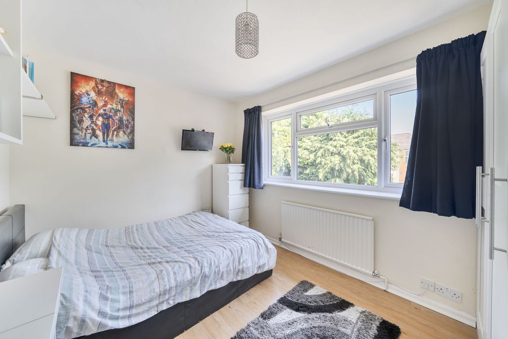 Additional image 12 of 4 bed semi-detached house for saleHoward Close, Watford WD24