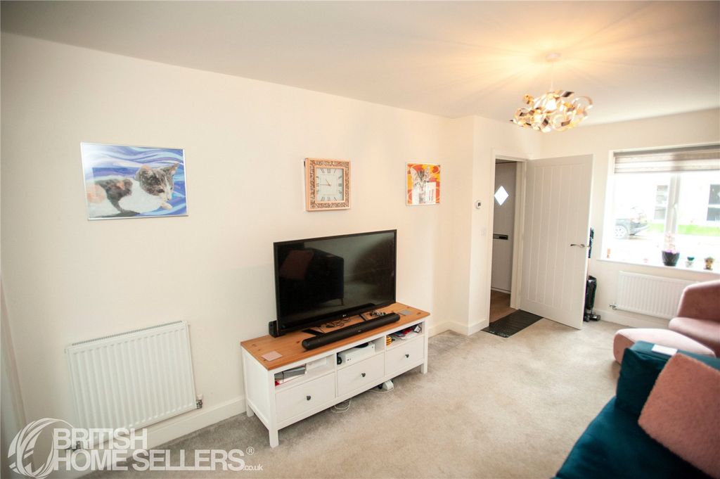 Property photo 3 of 24 Picture No. 04