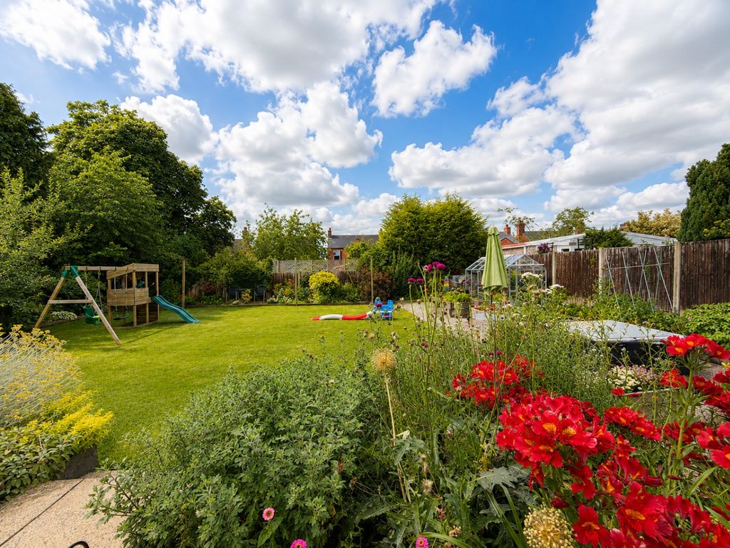 Property photo 3 of 25 4779015