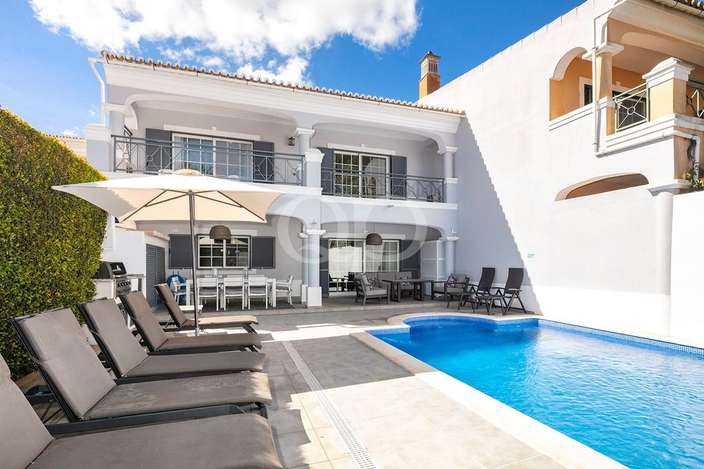 Property photo 1 of 34 Renovated Townhouse In Encosta Do Lobo, Algarve