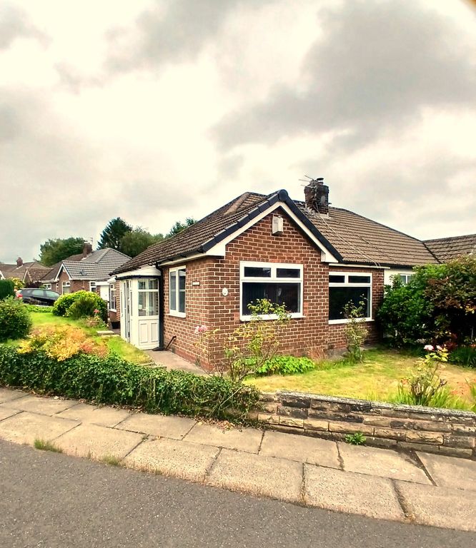Property photo 1 of 17 4 High Bank Road, Bury Bl9 9Tn