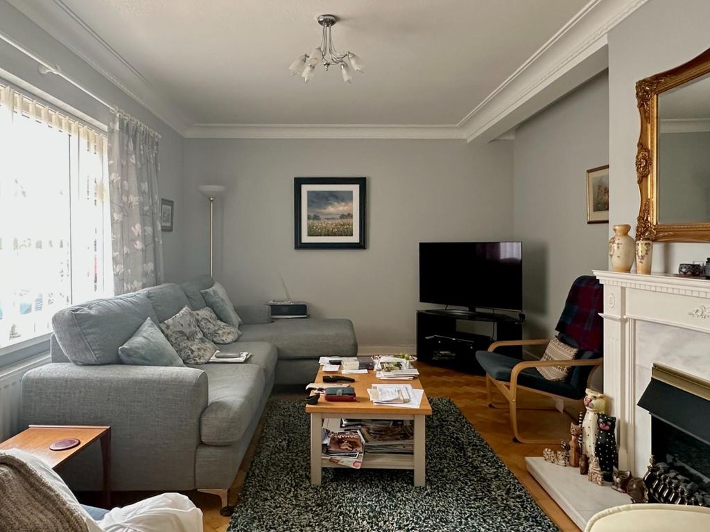 Property photo 2 of 30 Living Room