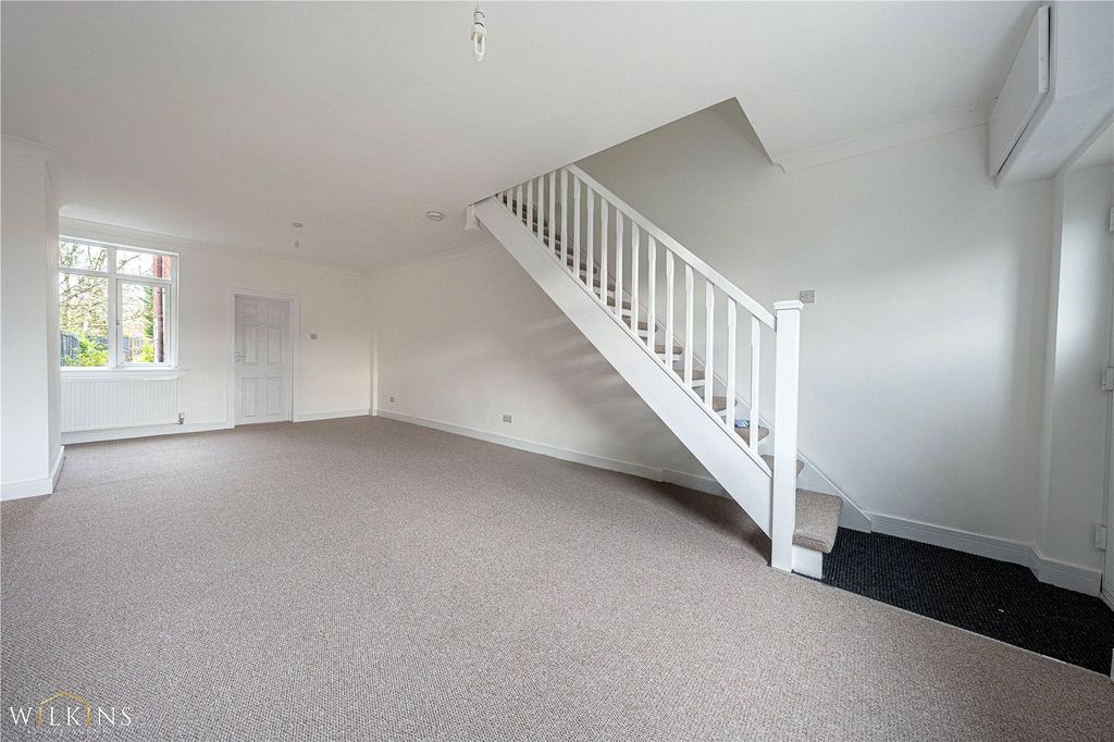 Property photo 3 of 24 Picture No. 32