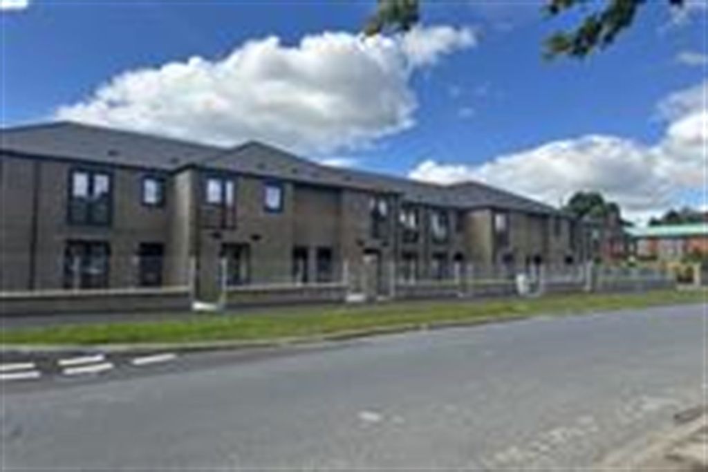 Property photo 2 of 10 (Main)