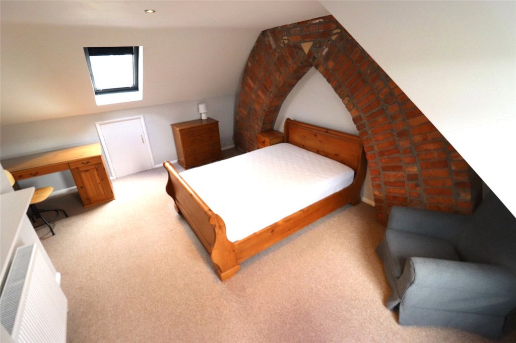Property photo 2 of 7 Picture No. 17