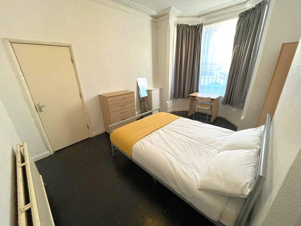 Property photo 2 of 4