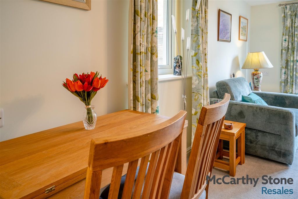 Additional image 7 of 1 bed flat for saleMiddleton Court, Picton Avenue, Porthcawl CF36