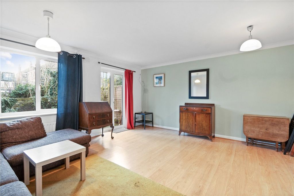 Property photo 2 of 9 Reception