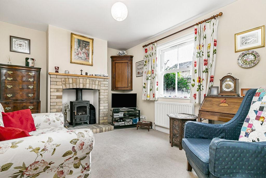 Property photo 3 of 18